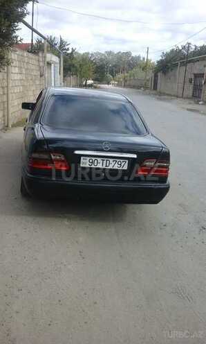 Mercedes E 240 1996, 445,000 km - 2.4 л - Bakı