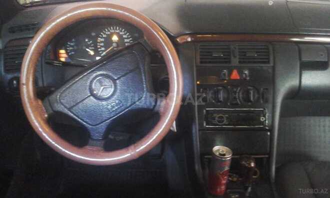 Mercedes E 240 1996, 445,000 km - 2.4 л - Bakı