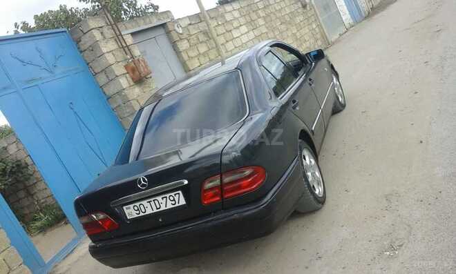 Mercedes E 240 1996, 445,000 km - 2.4 л - Bakı