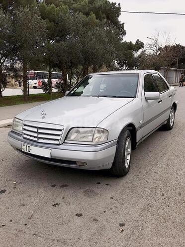 Mercedes C 220 1995, 236,000 km - 2.2 l - Bakı