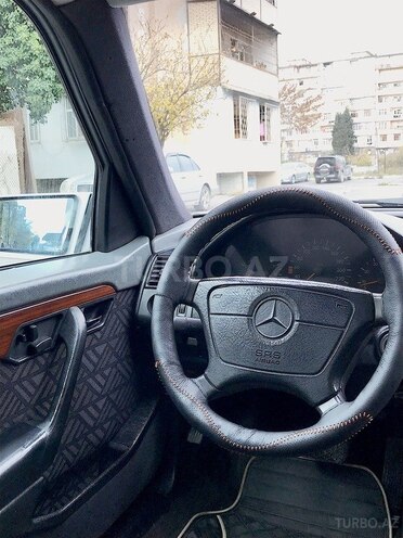 Mercedes C 220 1995, 236,000 km - 2.2 l - Bakı