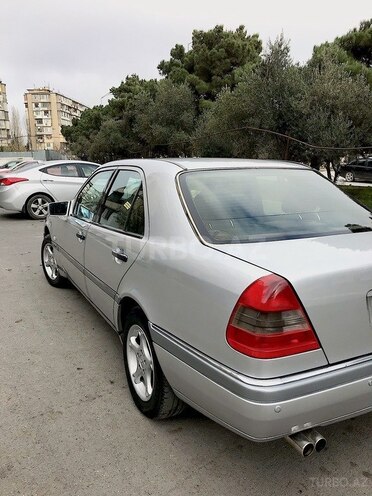 Mercedes C 220 1995, 236,000 km - 2.2 l - Bakı