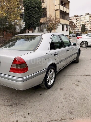Mercedes C 220 1995, 236,000 km - 2.2 l - Bakı