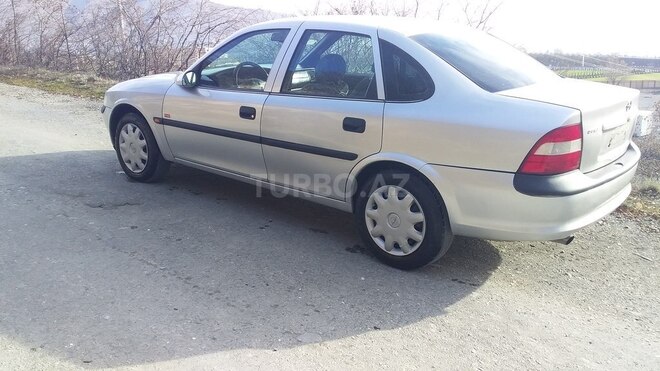 Opel Vectra 1997, 253,646 km - 2.0 л - Şəki