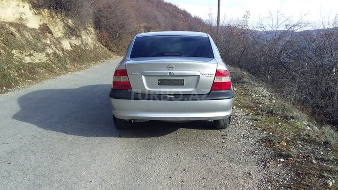 Opel Vectra 1997, 253,646 km - 2.0 л - Şəki