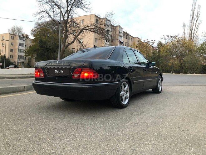 Mercedes E 220 1998, 295,000 km - 3.0 l - Bakı