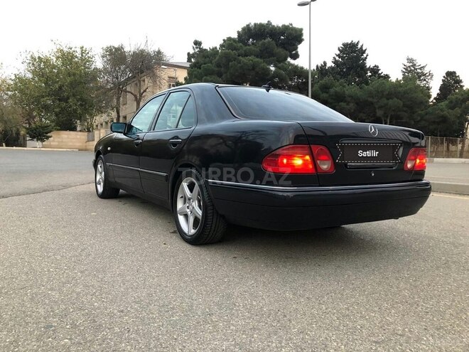 Mercedes E 220 1998, 295,000 km - 3.0 l - Bakı