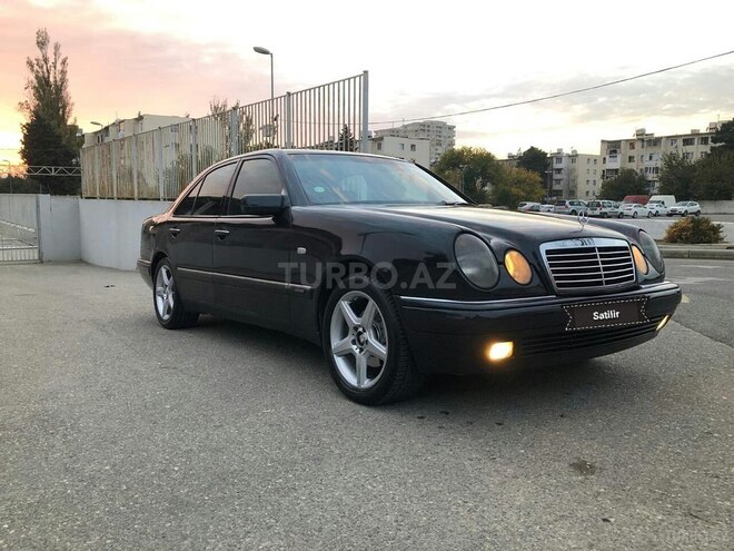 Mercedes E 220 1998, 295,000 km - 3.0 l - Bakı
