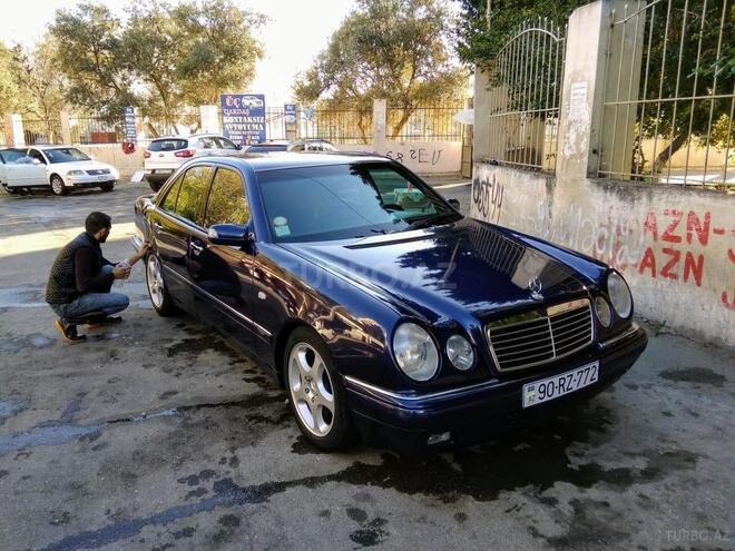 Mercedes E 200 1998, 225,697 km - 2.0 l - Bakı