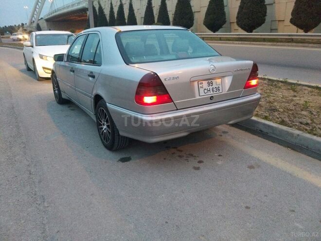Mercedes C 230 1999, 181,000 km - 2.3 l - Bakı