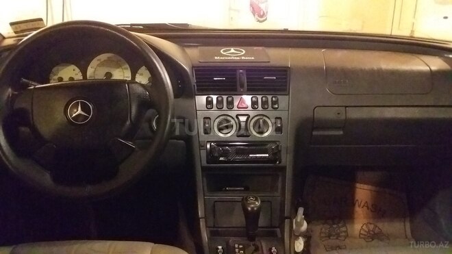 Mercedes C 230 1999, 181,000 km - 2.3 l - Bakı