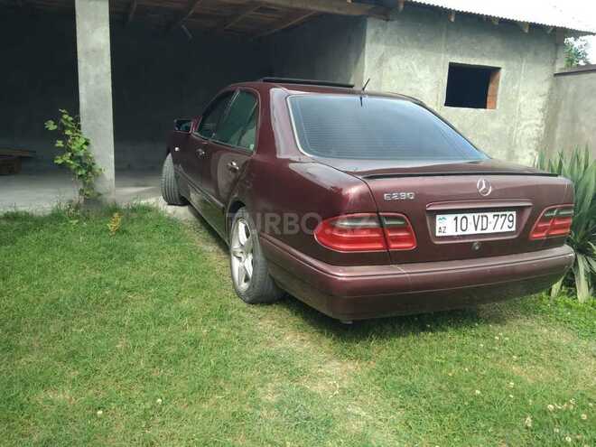 Mercedes E 230 1996, 373,000 km - 2.3 l - Zaqatala