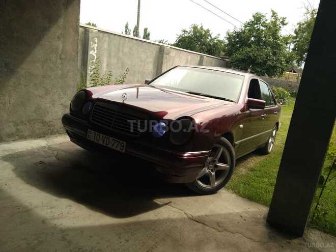 Mercedes E 230 1996, 373,000 km - 2.3 l - Zaqatala