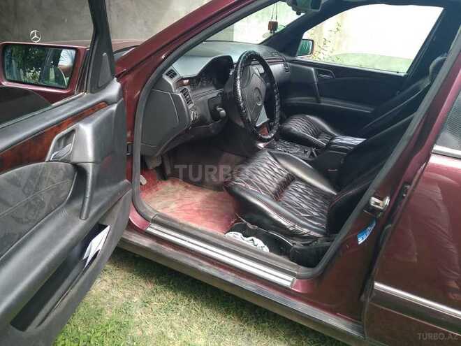 Mercedes E 230 1996, 373,000 km - 2.3 l - Zaqatala