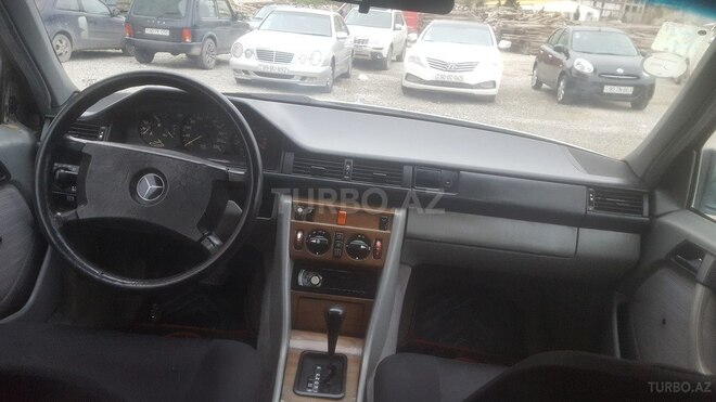 Mercedes E 230 1989, 850,000 km - 2.3 l - Bakı