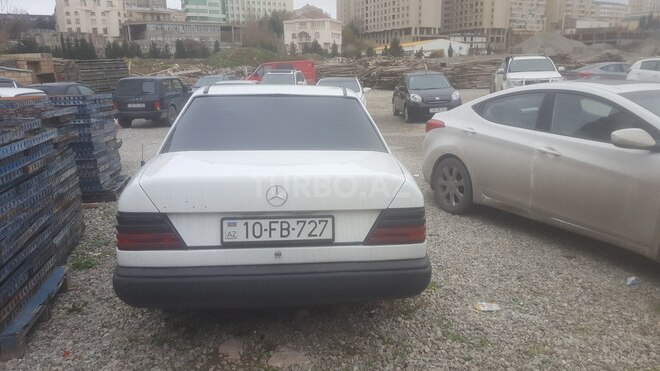 Mercedes E 230 1989, 850,000 km - 2.3 l - Bakı