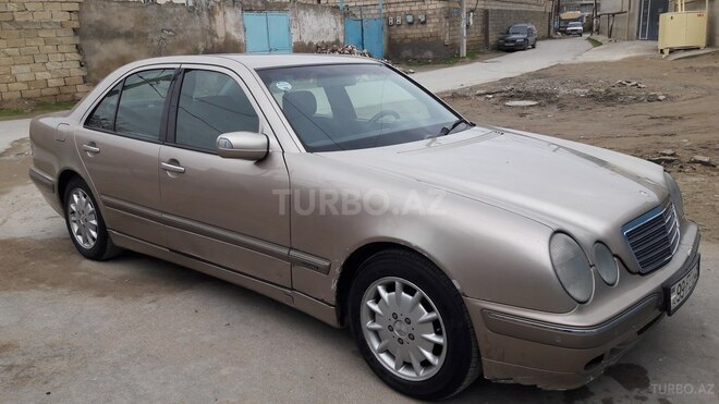 Mercedes E 220 1999, 500,000 km - 2.2 l - Sumqayıt