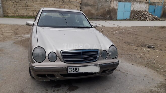 Mercedes E 220 1999, 500,000 km - 2.2 l - Sumqayıt