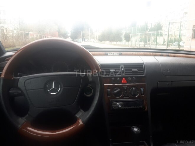 Mercedes C 230 1999, 153,000 km - 2.3 l - Sumqayıt