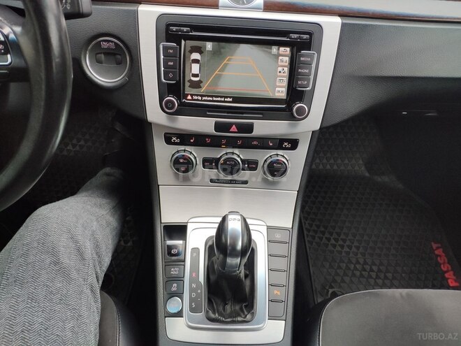 Volkswagen Passat 2012, 89,500 km - 1.8 l - Bakı