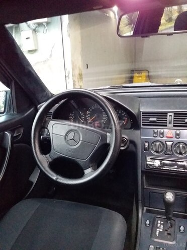 Mercedes C 240 1997, 288,767 km - 2.4 l - Zaqatala