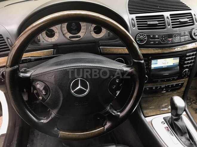 Mercedes E 320 2003, 257,000 km - 3.2 l - Bakı