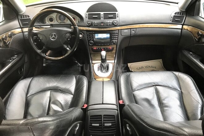 Mercedes E 320 2003, 257,000 km - 3.2 l - Bakı