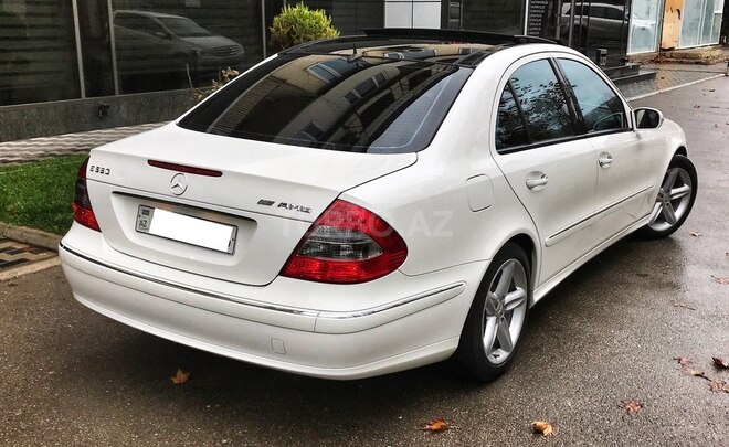 Mercedes E 320 2003, 257,000 km - 3.2 l - Bakı