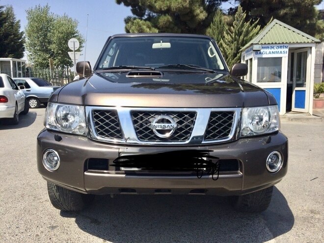 Nissan Patrol 2005, 126,000 km - 3.0 l - Bakı