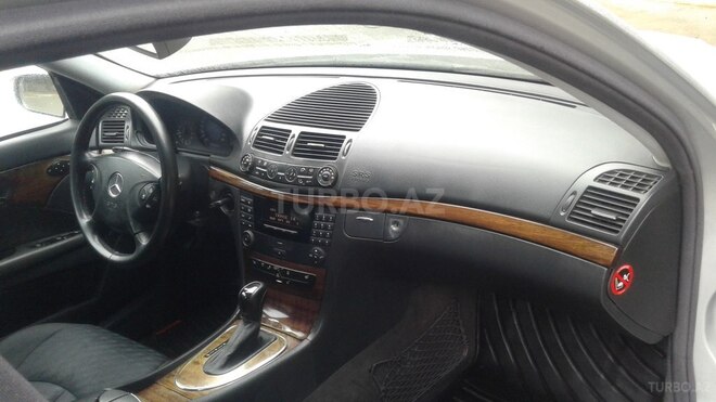 Mercedes E 220 2004, 352,156 km - 2.2 l - Bakı