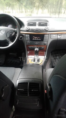 Mercedes E 220 2004, 352,156 km - 2.2 l - Bakı