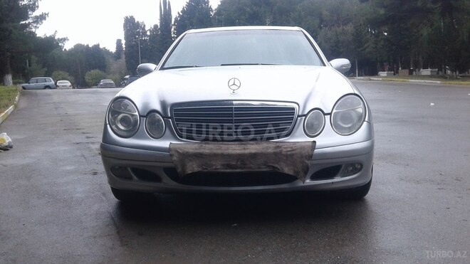 Mercedes E 220 2004, 352,156 km - 2.2 l - Bakı