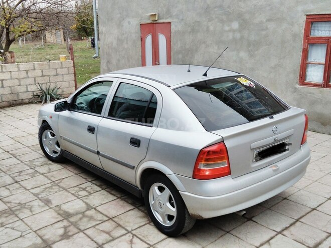 Opel Astra 1998, 123,456 km - 1.8 l - Qusar