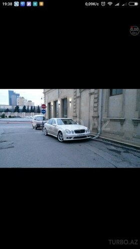 Mercedes E 320 2002, 198,000 km - 0.3 l - Bakı
