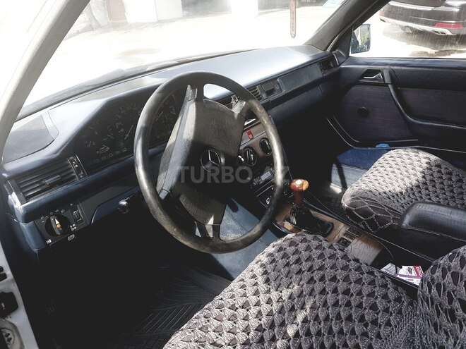 Mercedes E 230 1989, 320,560 km - 2.3 l - Bakı