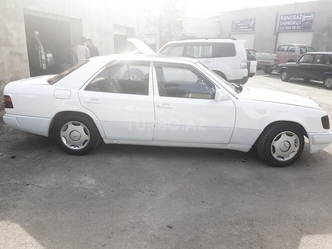 Mercedes E 230 1989, 320,560 km - 2.3 l - Bakı