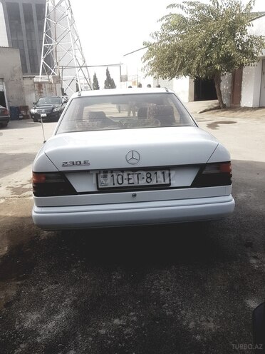Mercedes E 230 1989, 320,560 km - 2.3 l - Bakı