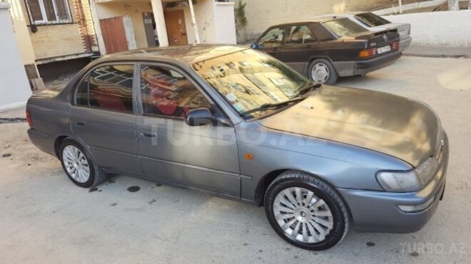 Toyota Corolla 1995, 442,300 km - 1.6 l - Bakı