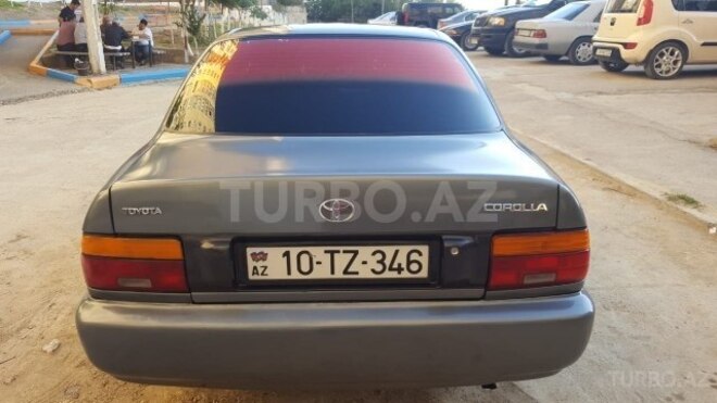 Toyota Corolla 1995, 442,300 km - 1.6 l - Bakı