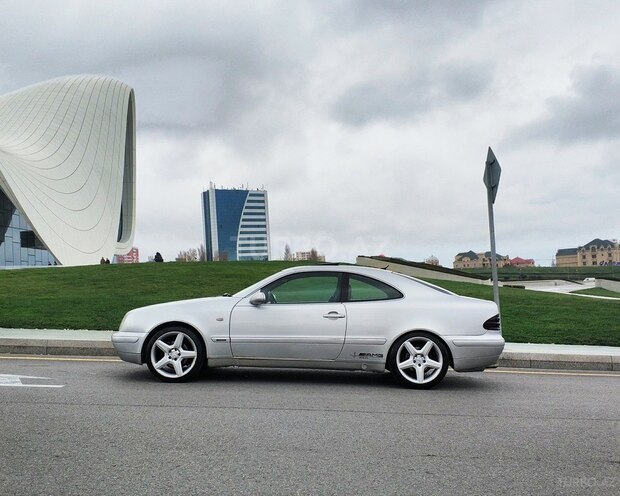 Mercedes  2000, 330,000 km - 2.3 л - Bakı