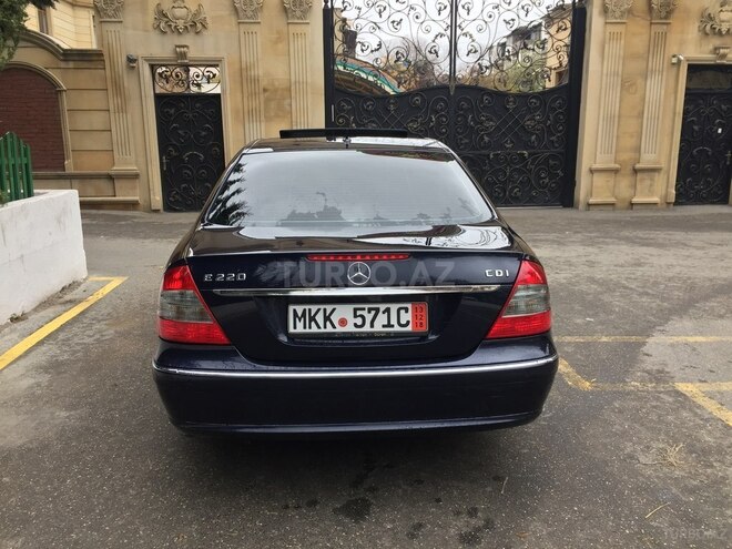 Mercedes E 220 2006, 180,000 km - 2.2 l - Bakı