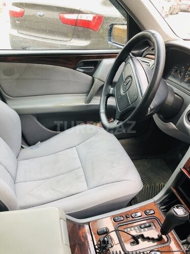 Mercedes E 200 1998, 436,000 km - 2.0 l - Bakı