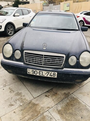 Mercedes E 200 1998, 436,000 km - 2.0 l - Bakı