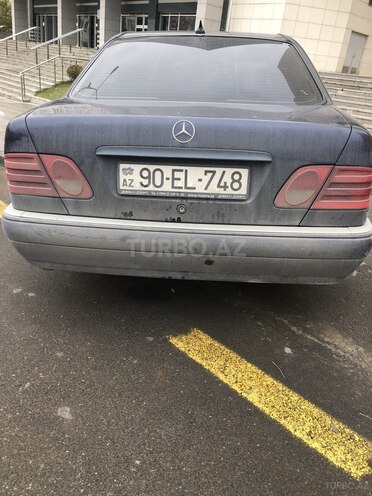 Mercedes E 200 1998, 436,000 km - 2.0 l - Bakı