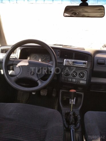 Volkswagen Golf 1994, 185,364 km - 2.0 л - Gəncə