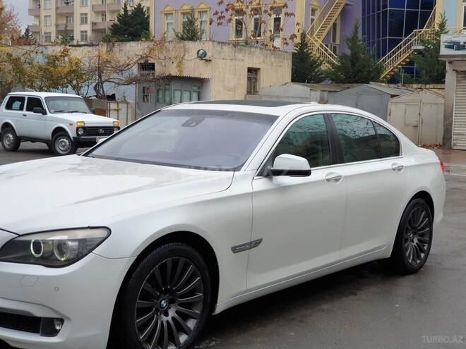 BMW 750 2011, 130,000 km - 4.4 l - Bakı