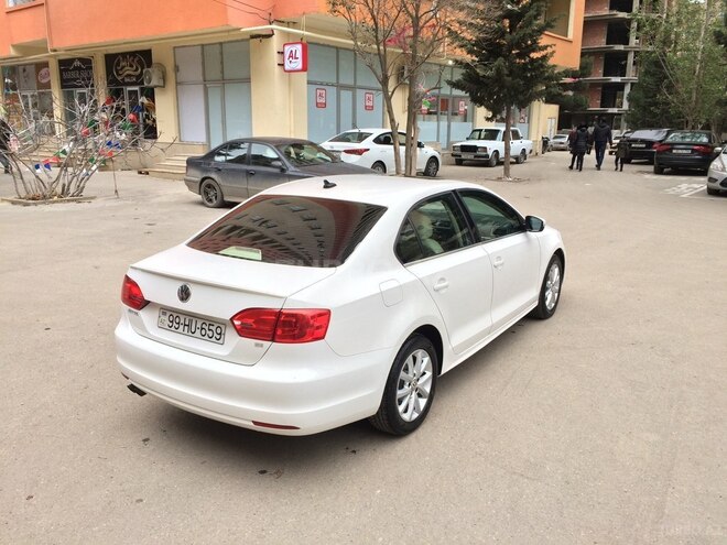 Volkswagen Jetta 2013, 38,000 km - 1.8 l - Bakı