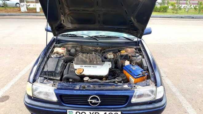 Opel Astra 1997, 310,000 km - 1.6 l - Qazax
