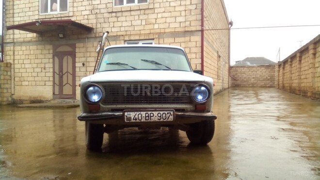 LADA (VAZ) 21011 1975, 255,858 km - 1.3 l - Quba