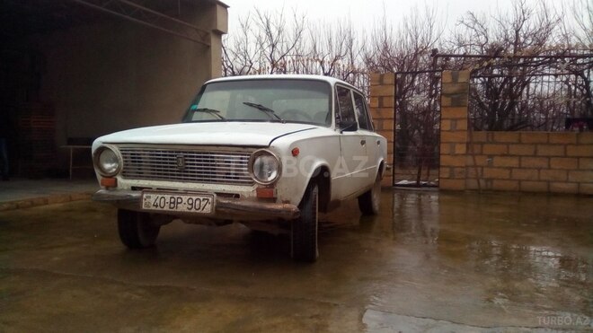 LADA (VAZ) 21011 1975, 255,858 km - 1.3 l - Quba
